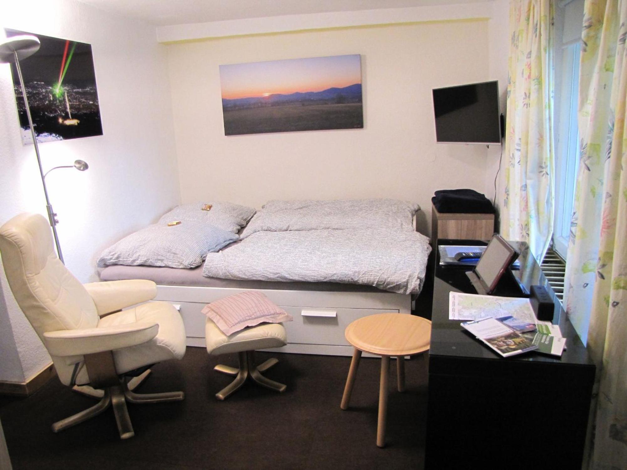 קאסל Apartment Hugo37 Am Bergpark מראה חיצוני תמונה