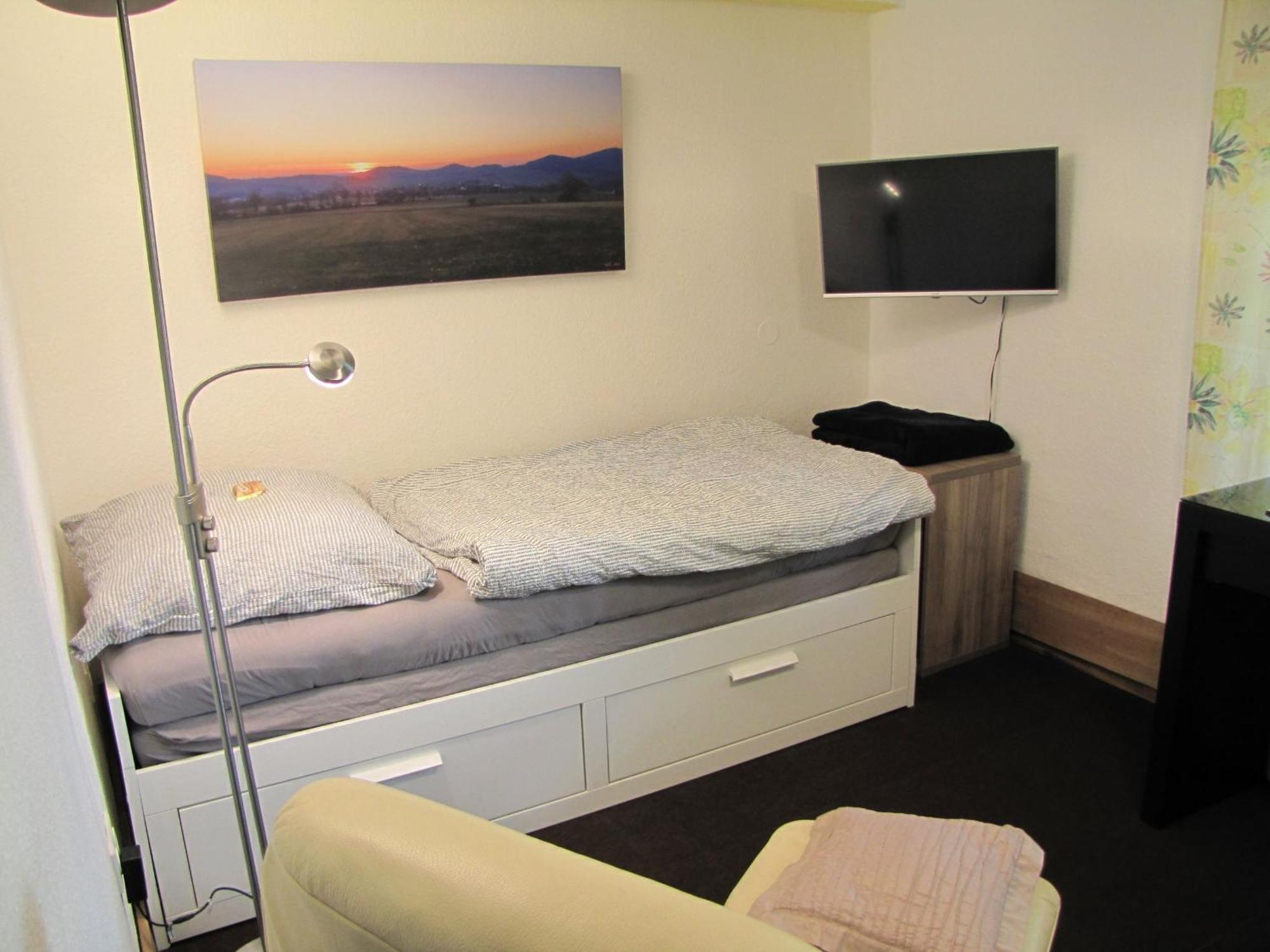 קאסל Apartment Hugo37 Am Bergpark מראה חיצוני תמונה