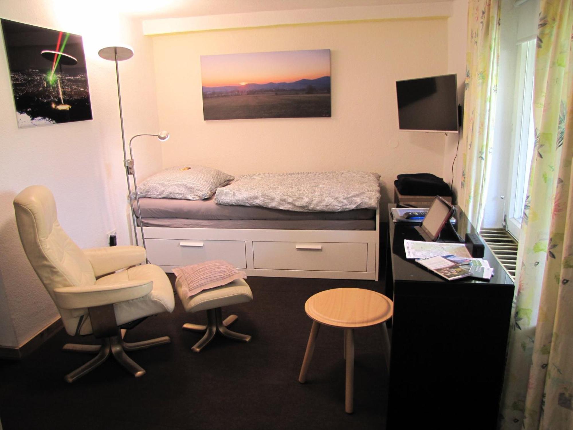 קאסל Apartment Hugo37 Am Bergpark מראה חיצוני תמונה